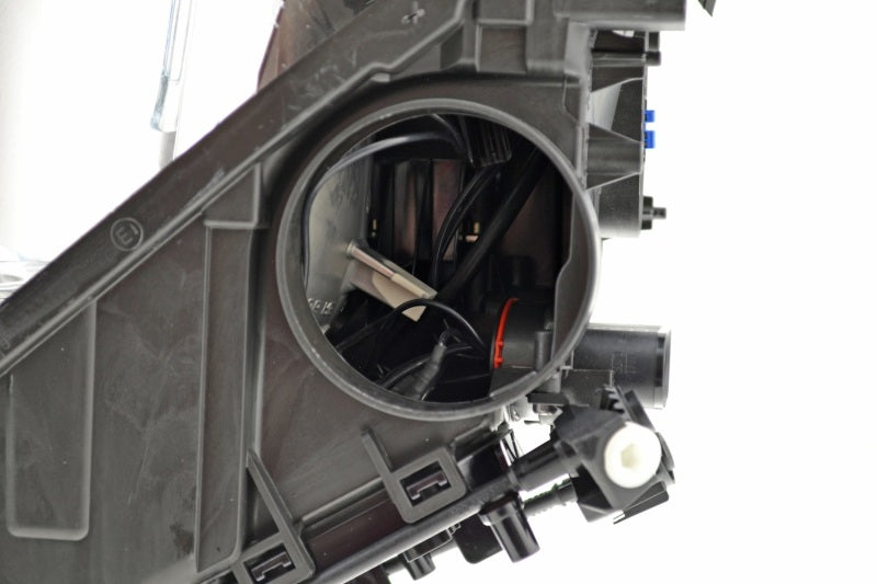 Hella 08-10 Vw Touareg Bi-Xenon Headlamp Lh - 009452171