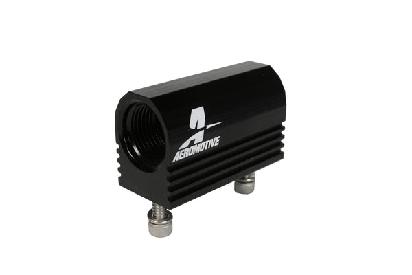 Aeromotive 05-06 Ford 4.6L Fuel Rail Pressure Sensor Adapter Log (-08 AN inlet / outlet) - 15115
