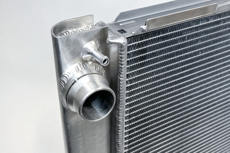 CSF 06-10 BMW E60 M5 / 06-10 BMW E63/E64 M6 Aluminum High-Performance Radiator - 7218