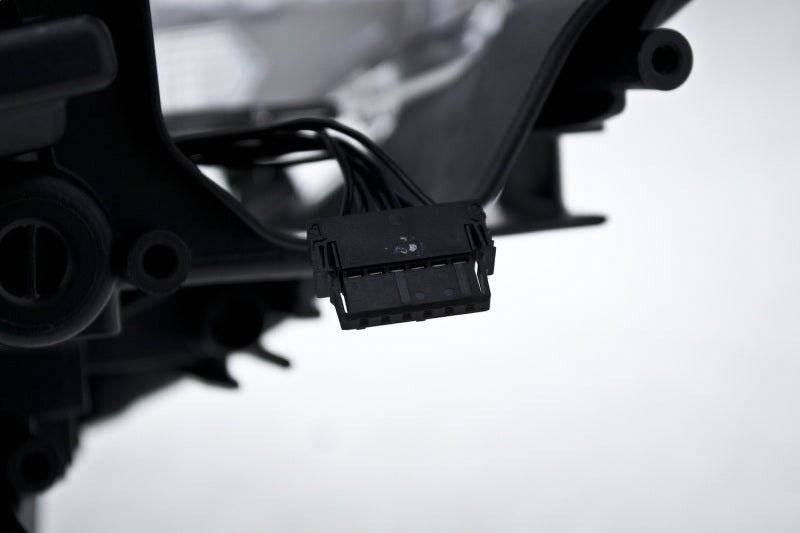 Hella 2011 Bmw 5Ser Sdn F10 W/Ahl - Headlamp Rh Xen - 010131661