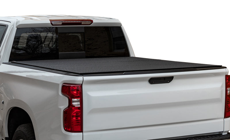 Access LOMAX Pro Series 2024 Toyota Tacoma 5ft Bed Tri-Fold Bed Cover - Black Diamond Mist - B0050119