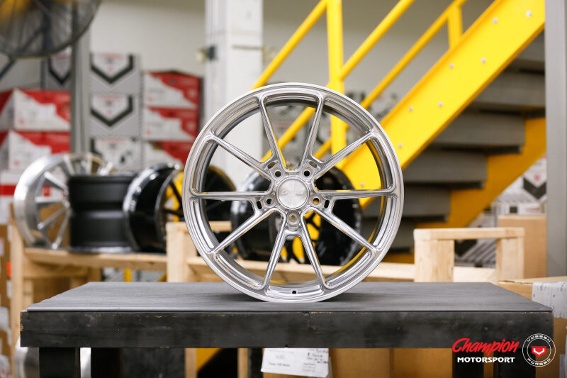 Vossen Forged X Champion RS92 - 21x9 / ET32 / Center Lock - Brushed Light Smoke - 992 Turbo S -Front - RS92-1P001