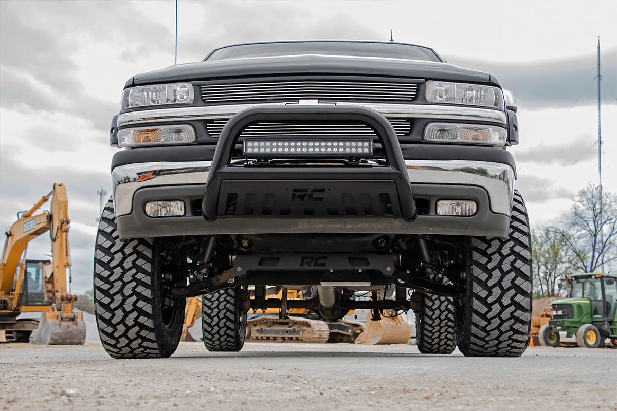 Black Bull Bar | Chevy/GMC Sierra 1500/Silverado 1500/Tahoe/Yukon (99-06 &amp; Classic)
