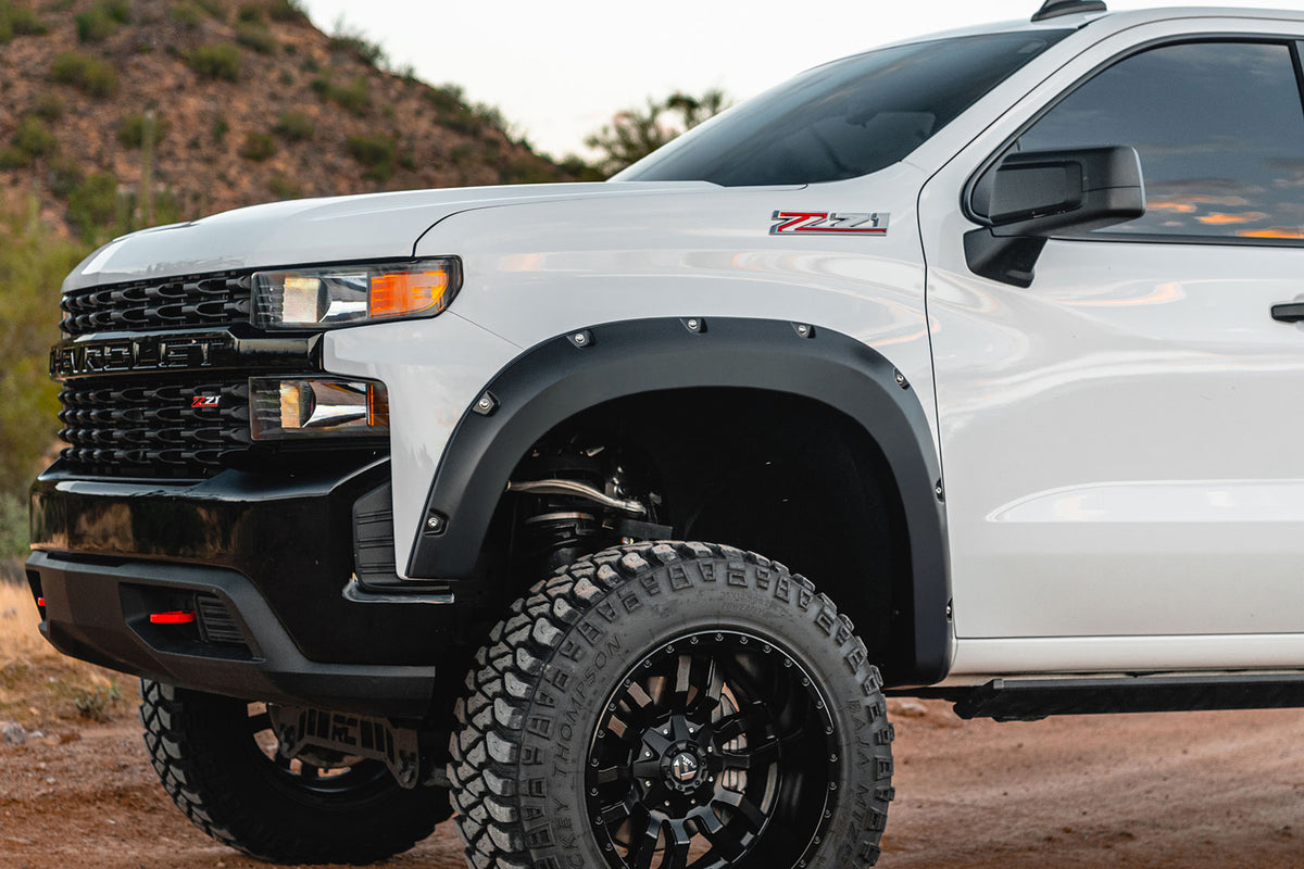 Rough Country - Pocket Fender Flares - GAZ Summit White - Chevy Silverado 1500 2WD/4WD (22-25) - F-C12211-GAZ for 2022 Chevro