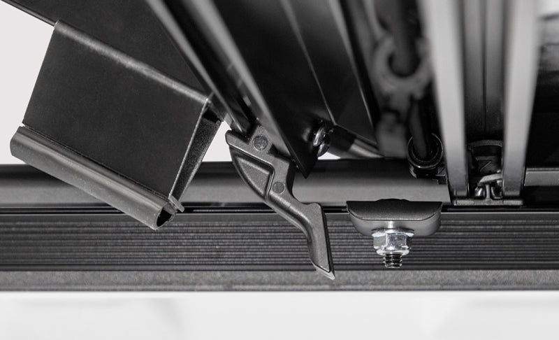Access LOMAX Pro Series 2022+ Rivian R1T 4ft 6in Bed (w/ OEM Tonneau Track) Cover -Blk Diamond Mist - B0080019