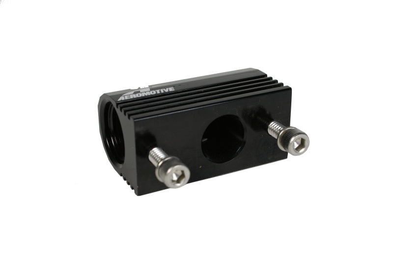 Aeromotive 05-06 Ford 4.6L Fuel Rail Pressure Sensor Adapter Log (-08 AN inlet / outlet) - 15115