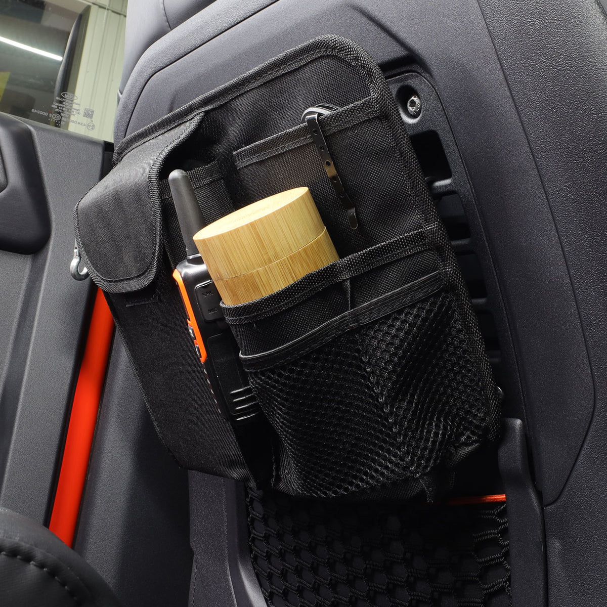 IAG-ACC-F3126-07.jpg