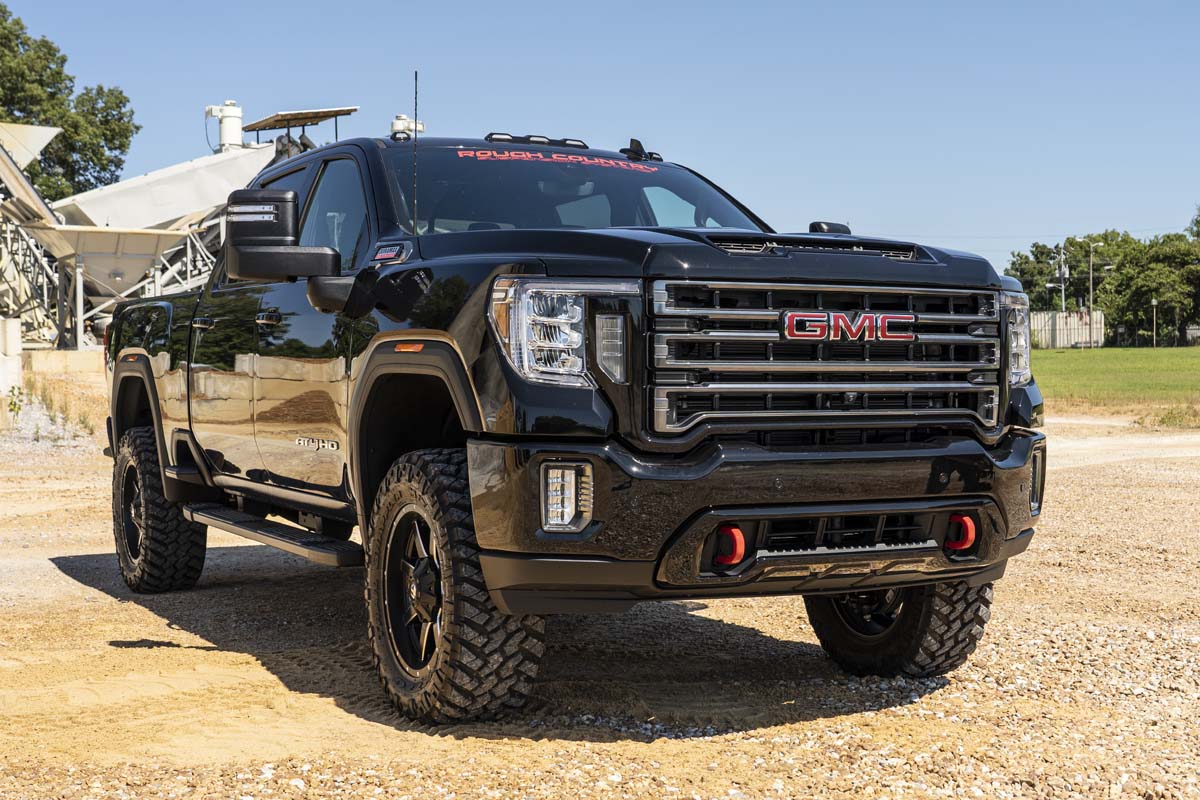Rough Country - 3 Inch Lift Kit - UCAs - M1 - Chevy/GMC 2500HD/3500HD (20-25) - 95840RED by Rough Country - installed view