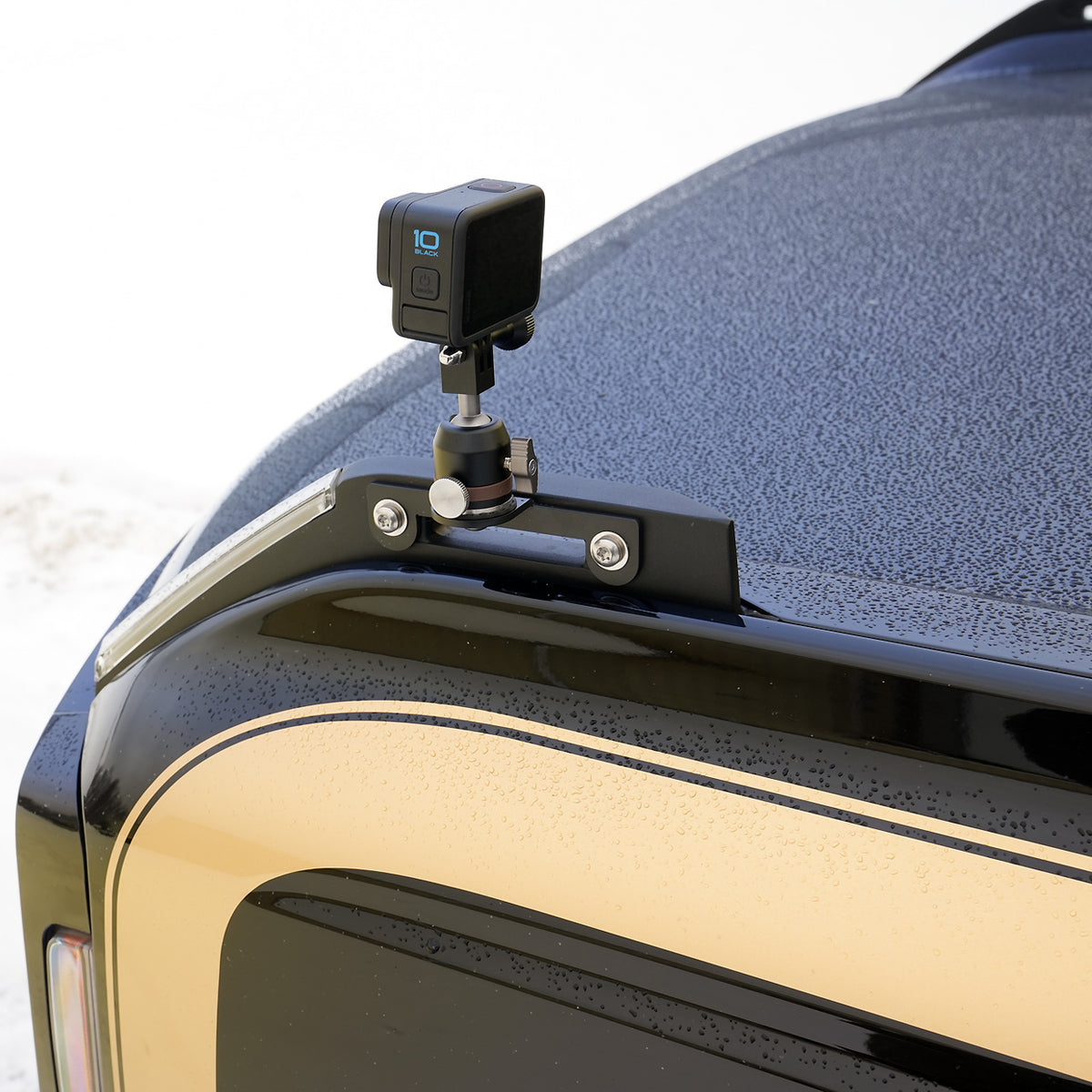 IAG-ACC-F3238-02.jpg