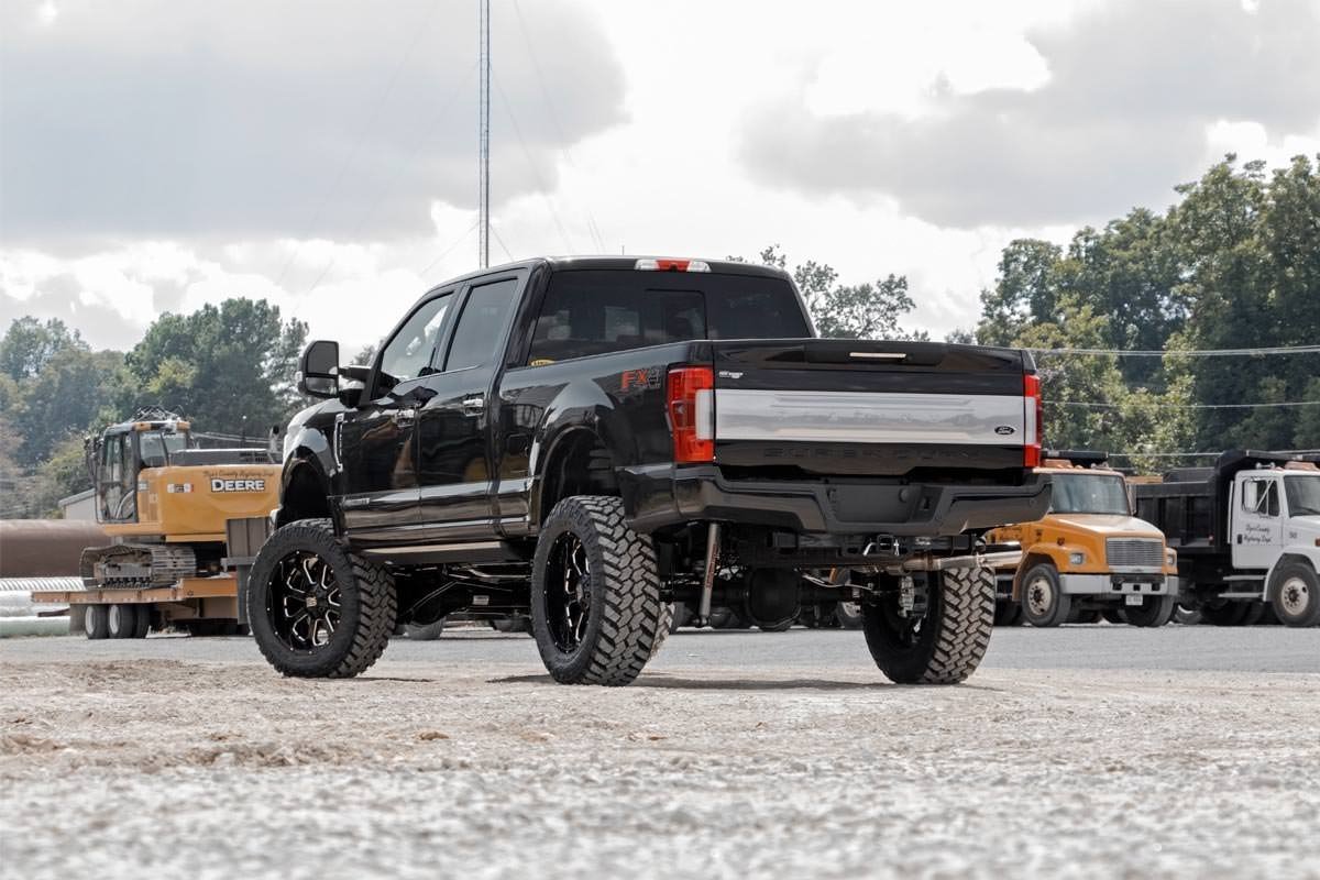 Rough Country - 6 Inch Lift Kit - Radius Arm - No OVLD - V2 - Ford F-250/F-350 Super Duty (17-22) - 55870 by Rough Country - 
