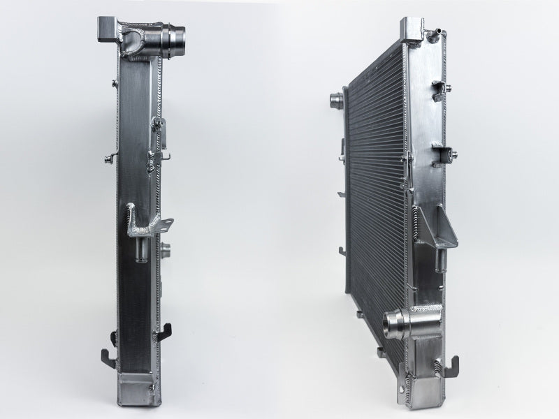 CSF Porsche 955/957 Cayenne / Audi Q7 / VW Touareg Heavy-Duty Performance Radiator - 7227