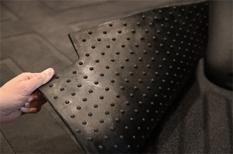 Deezee 07-18 Chevrolet Silverado Heavyweight Bed Mat - Custom Fit 6 1/2Ft Bed (X Pattern) - DZ76973