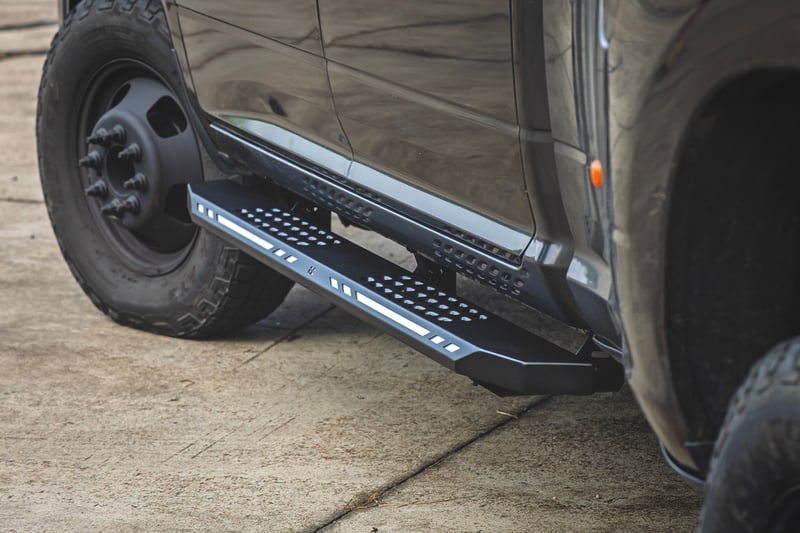 Rough Country - AC2 Running Boards - Amber/White - Crew Cab - Ram 1500/2500/3500 2WD/4WD (2010-2025 & Classic) - 57009