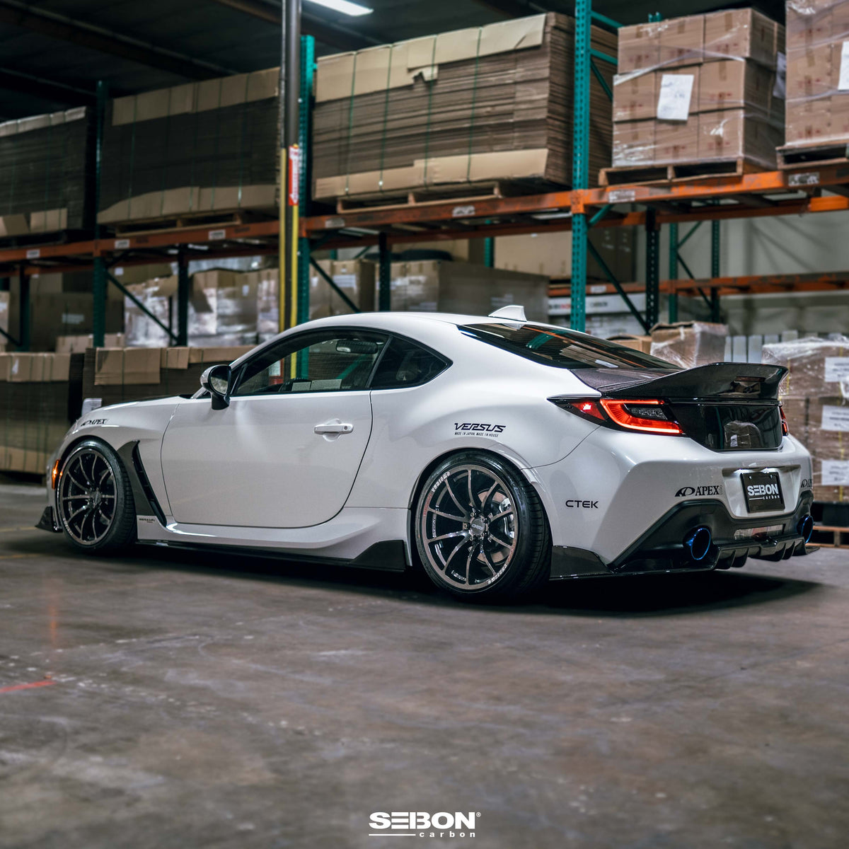 Seibon 22-24 Toyota GR86 / Subaru BRZ 2-Door Coupe Carbon Fiber Fender Trim - Gloss Finish - FFT22TY86