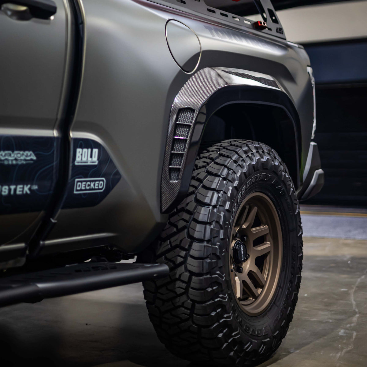 Seibon 2024 Toyota Tacoma TRD PRO Rear Carbon Fiber Fender Flares - FLR24TYTA-R