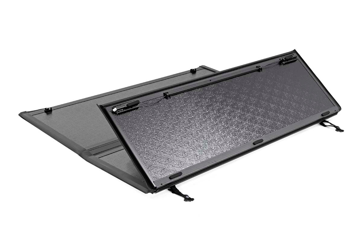 Hard Low Profile Bed Cover | 5&#39; Bed| Cargo Mgmt | Nissan Frontier (05-21)