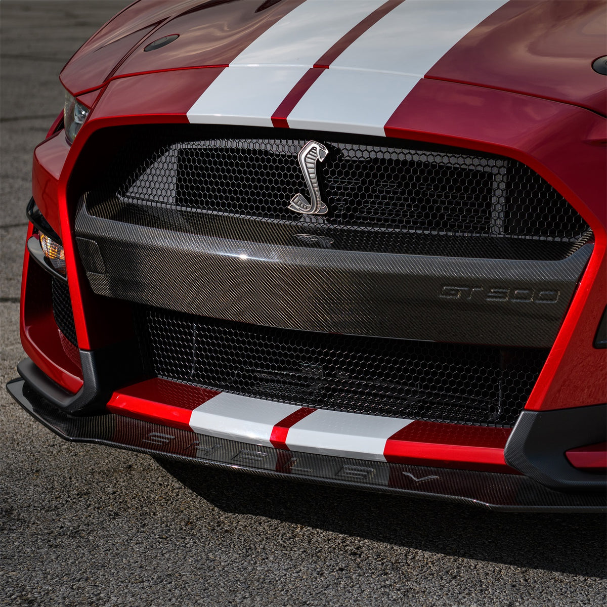Ford Performance 2020-2022 GT500 Carbon Fiber Bumper Insert — additional view (FRPM-17750-MCF)