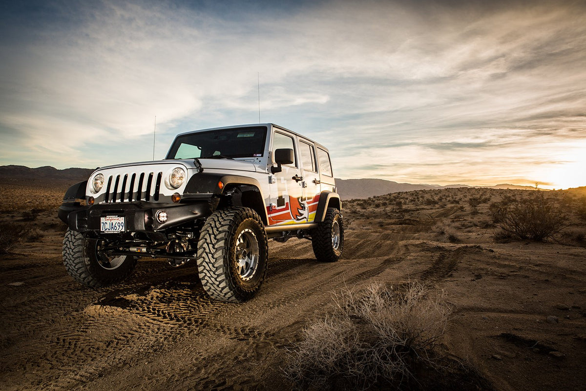 Fox 07-18 Jeep JK 2.5 Performance Elite Series Reservoir DSC Front Shock 0-2in. Lift - 883-26-089