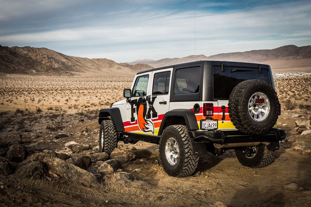 Fox 07+ Jeep JK 2.0 Performance Series 9.6in. Smooth Body Remote Res. Front Shock / 1.5-3.5in. Lift - 985-24-015