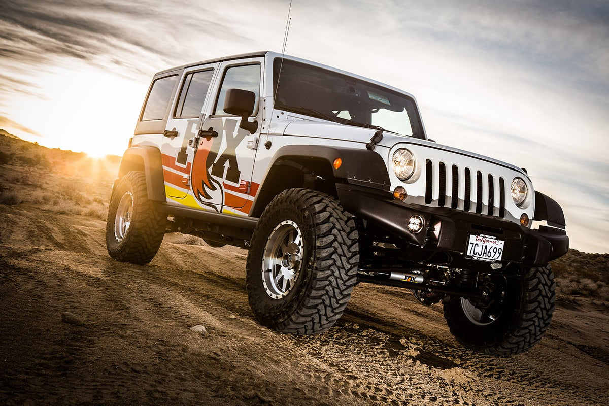 Fox 07-18 Jeep Wrangler JK 2.0 Performance Series 8.1in. TS Stabilizer 1 1/2in Tie Rod - 985-02-128