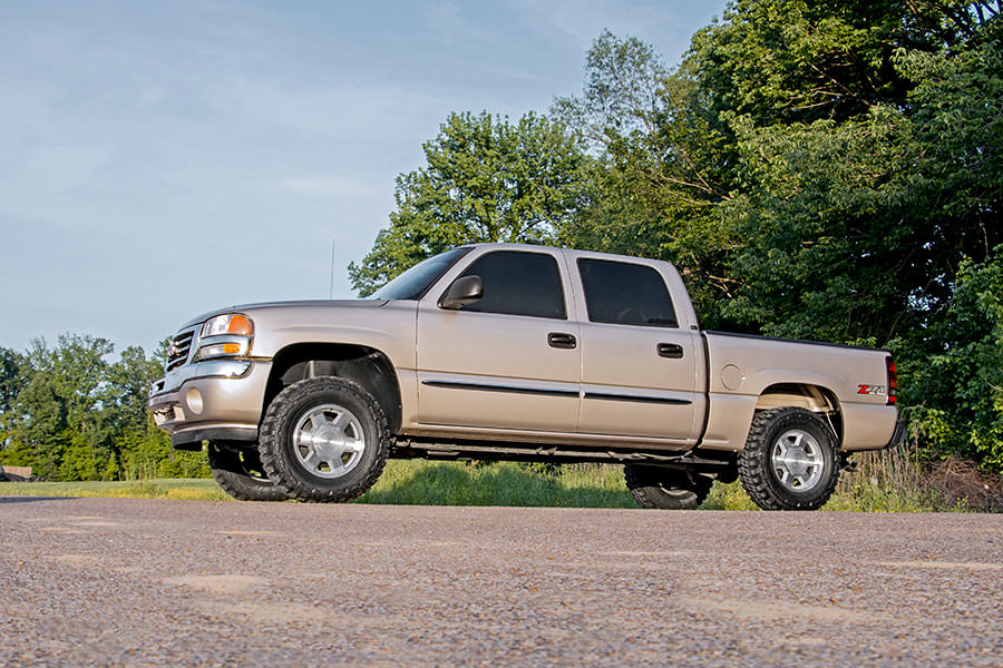 1.5-2 Inch Lift Kit | V2 | Chevy Silverado &amp; GMC Sierra 1500 4WD (1999-2006 &amp; Classic)