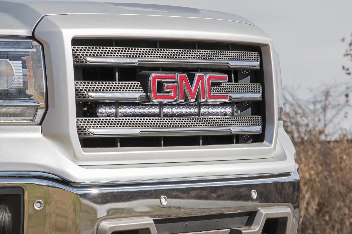 LED Light Kit | Behind Grille Mount | 30&quot; Chrome Single Row | Chevy/GMC 1500 (14-18 &amp; Classic)
