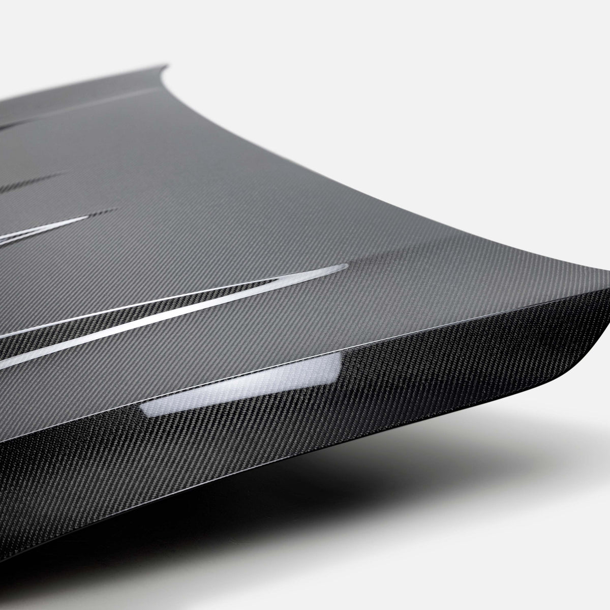 Seibon 2022-2023 Volkswagen Golf GTI/R DV-Style Carbon Fiber Hood - HD22VWG8-DV