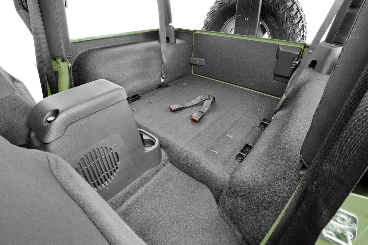 Husky Liners Jeep Liner for 97-06 Jeep Wrangler TJ / 04-06 LJ (w/Ctr Cnsl w/o Heat Shld)