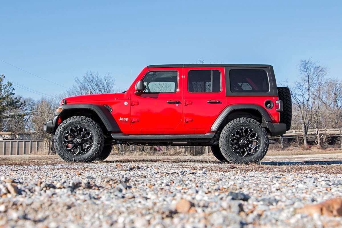 Rough Country - 2.5 Inch Lift Kit - Spacers - N3 - Jeep Wrangler JL (21-23)/Wrangler Unlimited (18-23) - 67730 for 2018-2023 