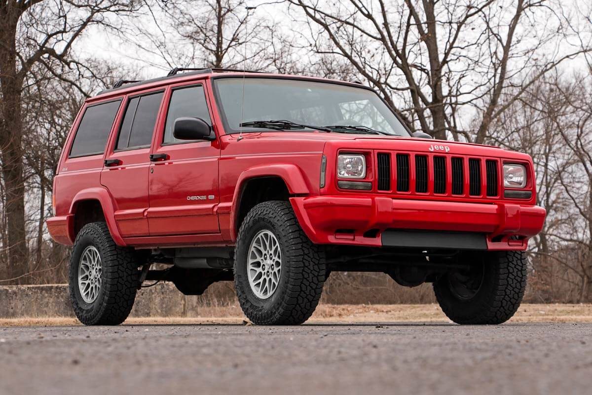 Rough Country - 3 Inch Lift Kit - Series II - RR Springs - M1 - Jeep Cherokee XJ (84-01) - 63041 for 1984-2001 Jeep Cherokee 