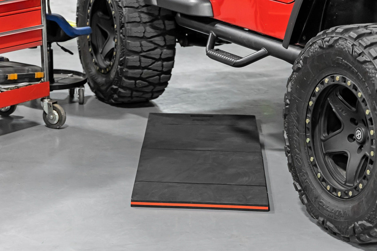 Folding Mechanics Mat | 1.25&quot; Thick EVA Foam | 22 x 55 inches