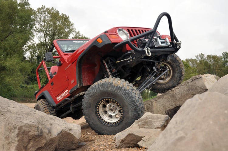 Rough Country - 6 Inch Lift Kit - Long Arm - Jeep Wrangler TJ 4WD (1997-2006) - 65922 for 1997-2006 Jeep Wrangler - angle vie
