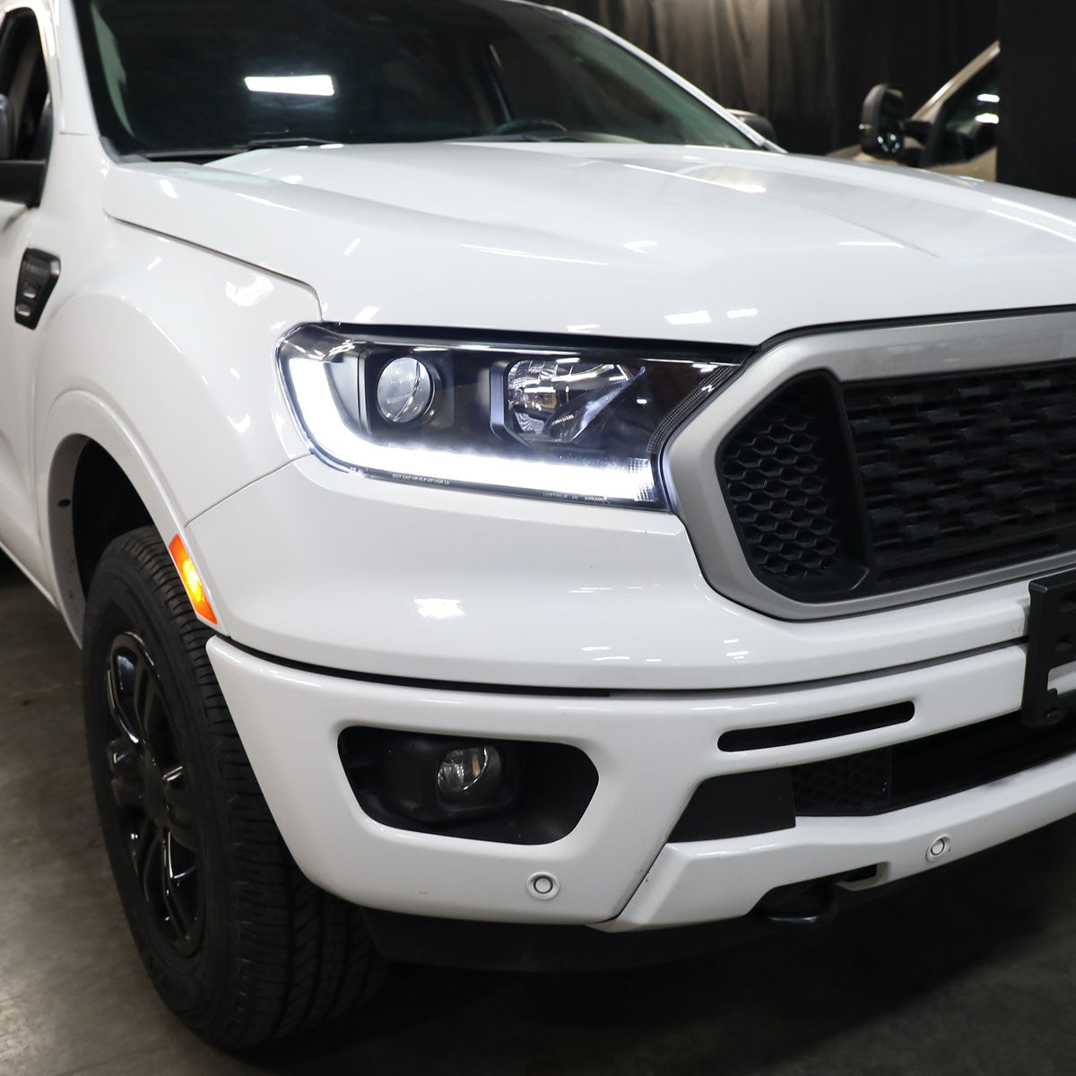 Spec-D Tuning - 2019-2022 Ford Ranger Switchback Sequential LED Bar Projector Headlights (Matte Black Housing/Clear Lens) - LHP-RAN19JM-SQ-RS