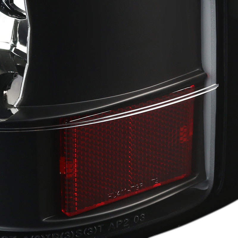 Spec-D Tuning - 2003-2006 Chevrolet Silverado V2 LED Tail Lights (Matte Black Housing/Clear Lens) - LT-SIV03JMLED-V2-TM