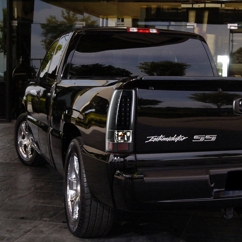 Spec-D Tuning - 2003-2006 Chevrolet Silverado V2 LED Tail Lights (Matte Black Housing/Clear Lens) - LT-SIV03JMLED-V2-TM