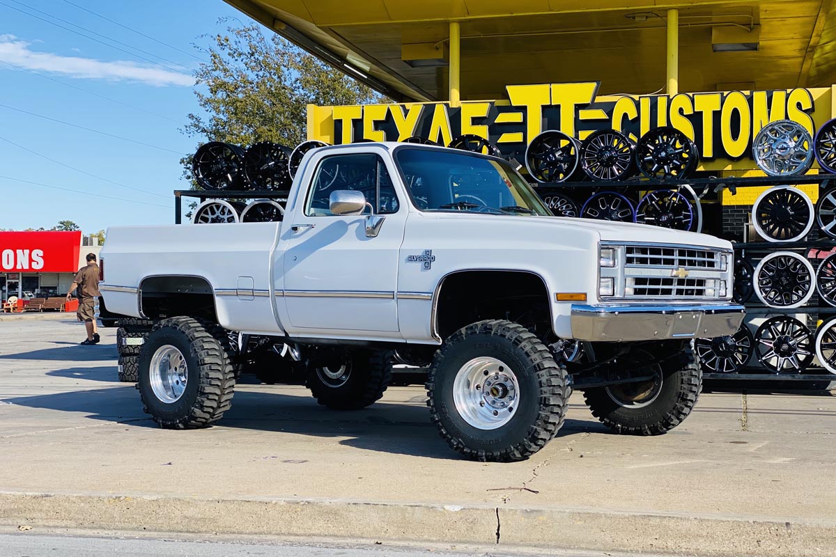 6 Inch Lift Kit | 52&quot; RR Springs | Chevy/GMC C10/K10 C15/K15 Truck/Half-Ton Suburban/Jimmy (77-91)
