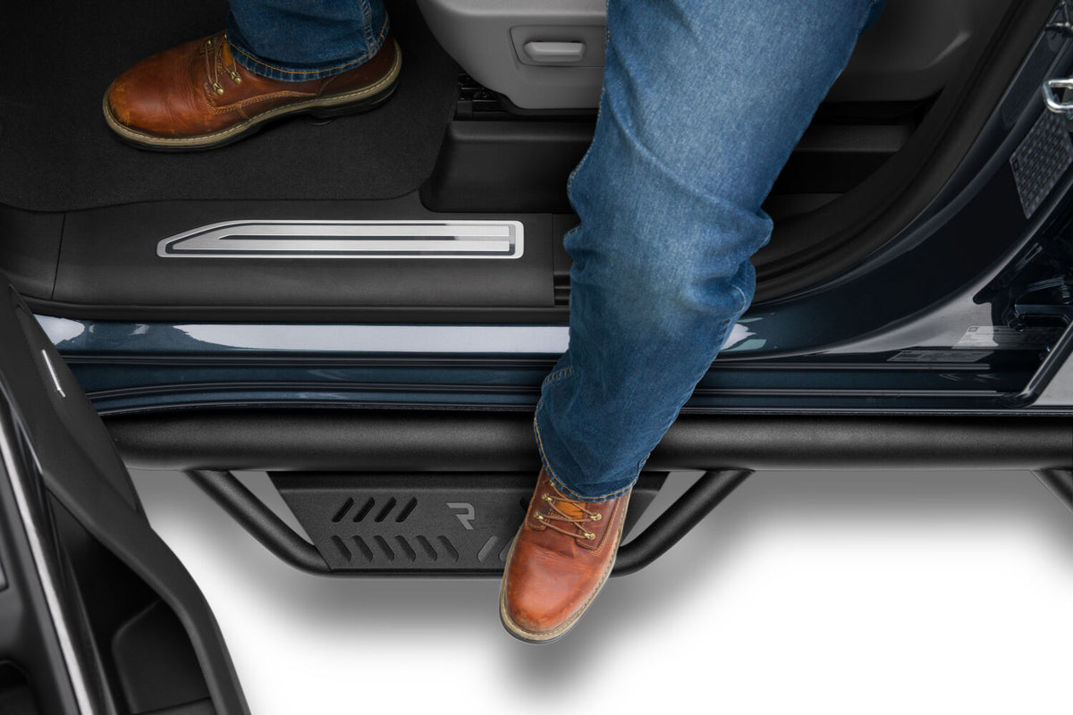 N-Fab 20-21 GM Silverado/Sierra 2500 & 3500 Cab Length Podium LG Step System - HPC1971QC-TX