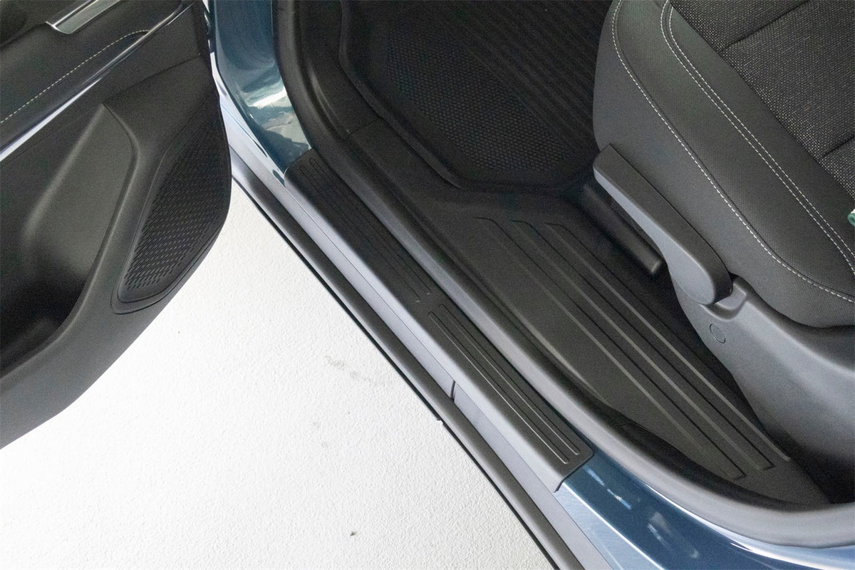 Weathertech - Sill Protector - 4 Door Set Black 24-26 Chevrolet Traverse / 24-26 GMC Acadia - ST077K1