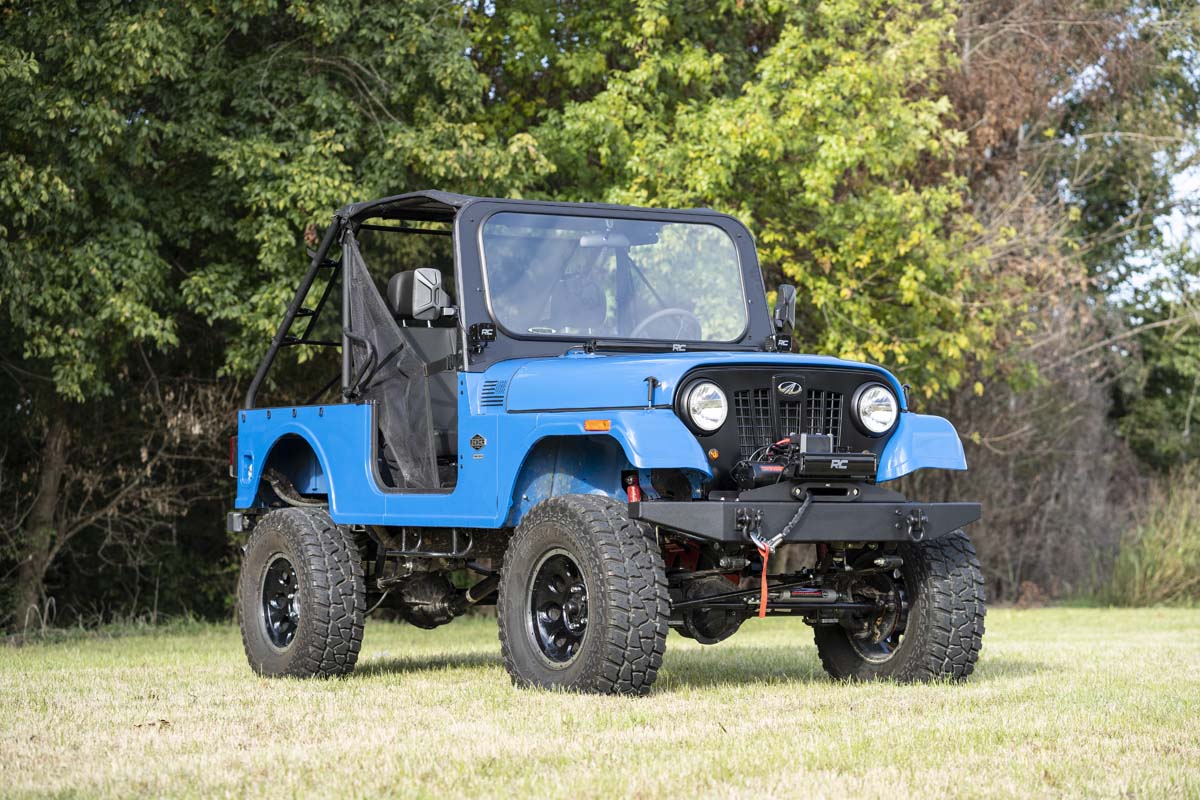 LED Light Kit | Hood Mount | 30&quot; Black Single Row | White DRL | Mahindra Roxor