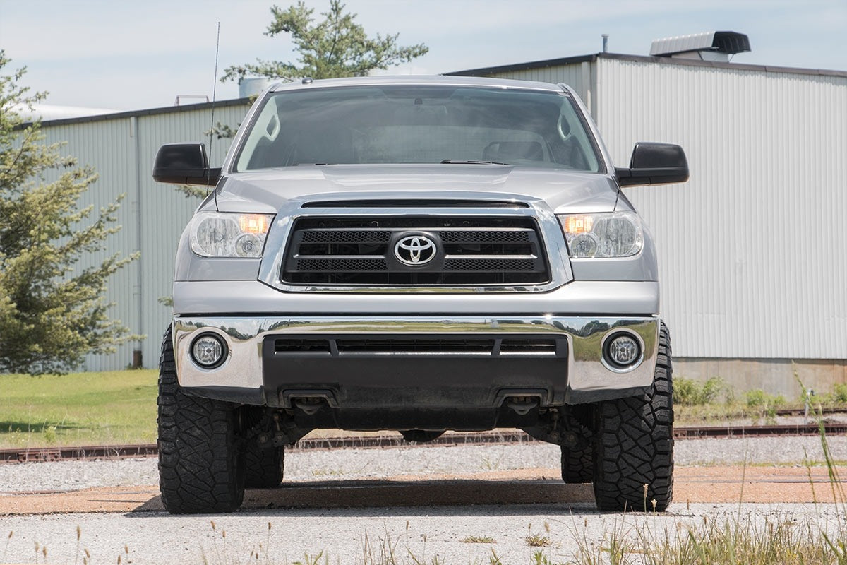Rough Country - 3.5 Inch Lift Kit - M1 Struts/M1 - Toyota Tundra 2WD/4WD (2007-2021) - 76840RED for 2007-2021 Toyota Tundra -