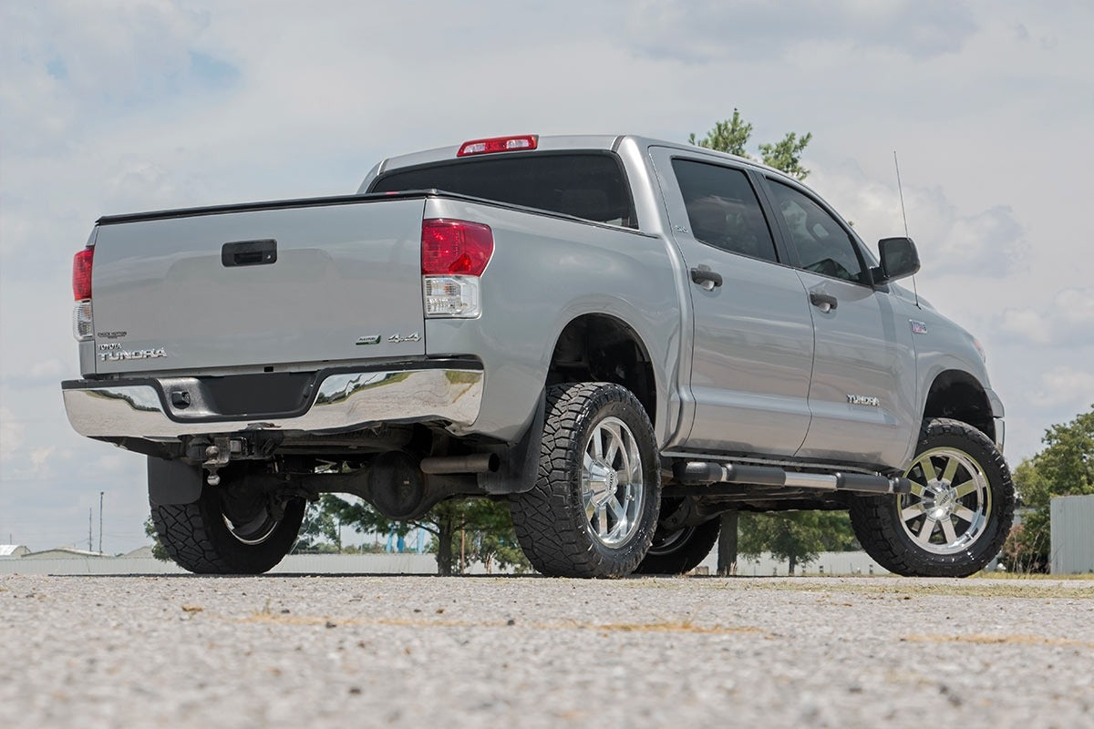 Rough Country - 3.5 Inch Lift Kit - M1 Struts/M1 - Toyota Tundra 2WD/4WD (2007-2021) - 76840RED for 2007-2021 Toyota Tundra -
