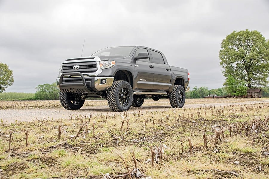 Rough Country - 6 Inch Lift Kit - N3 Struts - Toyota Tundra 4WD (2007-2015) - 75431 for 2007-2015 Toyota Tundra - angle view