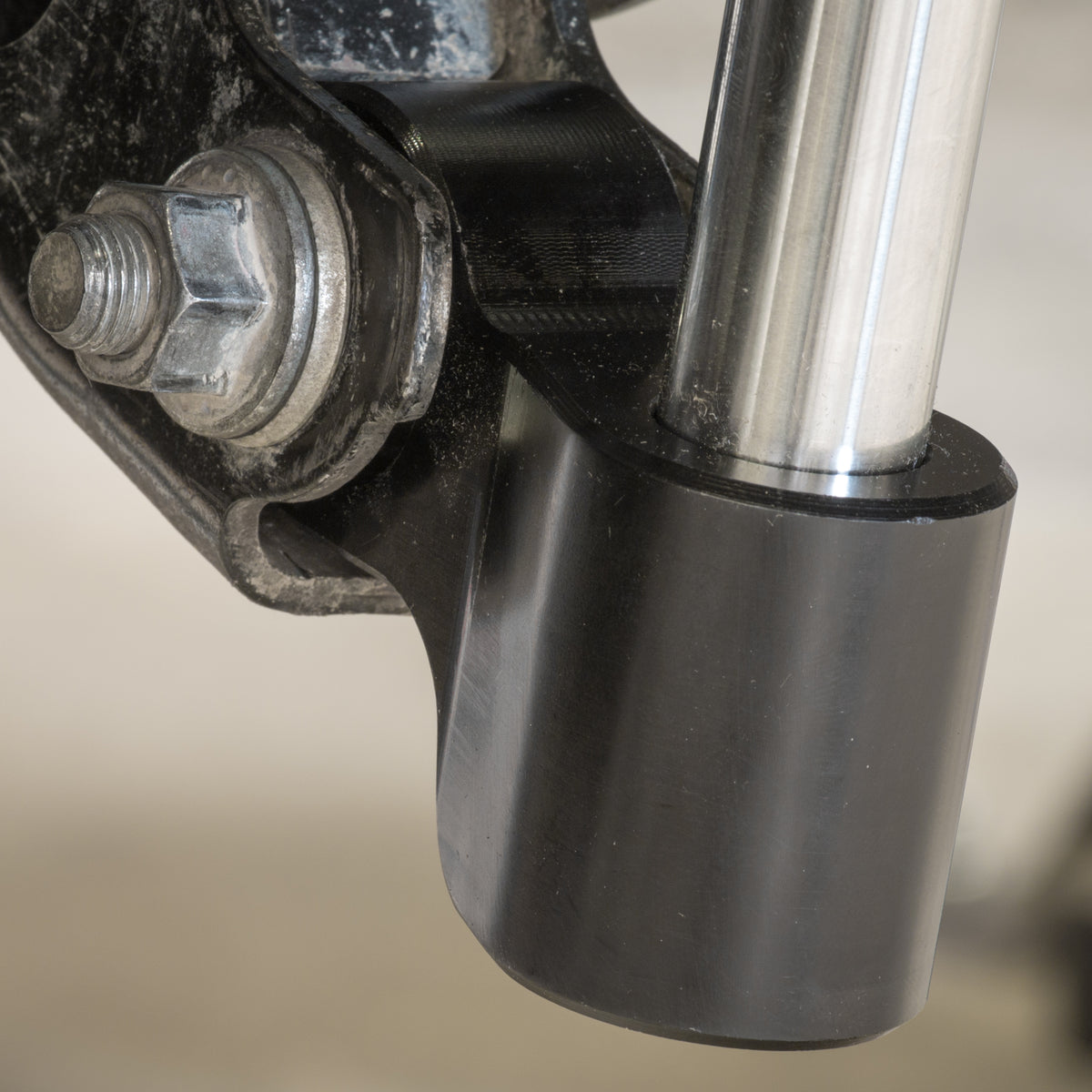 ICON 05-15 Toyota Tacoma 0-3.5in/16-17 Toyota Tacoma 0-2.75in Stg 10 Suspension System w/Tubular Uca - K53010T