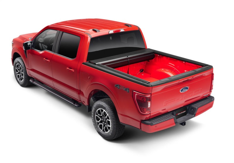 Roll-N-Lock 21-22 Ford F150 (w/o OE Cargo Tracks - 67.1in Bed) M-Series XT Retractable Tonneau Cover - 131M-XT