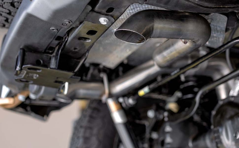 MagnaFlow 2020 Jeep Gladiator 2.5in Rock Crawler Series Single Rear Exit SS Cat-Back Exhaust w/o Tip - 19486