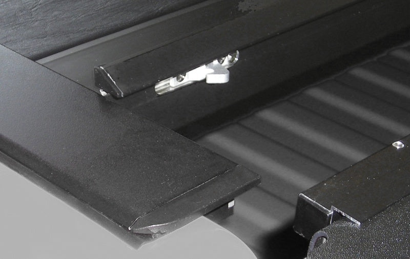 Roll-N-Lock 15-18 Ford F-150 XSB 65-5/8in M-Series Retractable Tonneau Cover - LG101M
