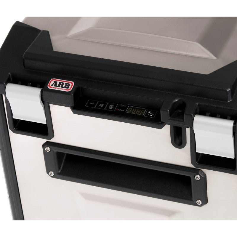 ARB Ss Fridge 63 Quart Usa B Plug - 10810602