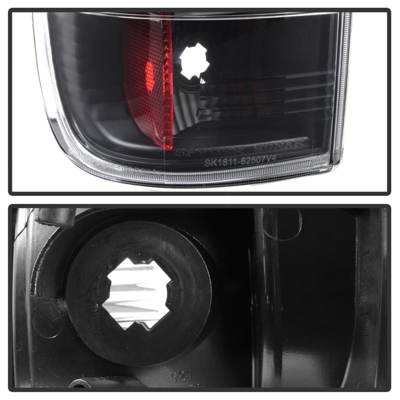 Spyder 08-16 Ford Super Duty F-250 V3 Light Bar LED Tail Lights - Black (ALT-YD-FS07V3-LBLED-BK) - 5084712