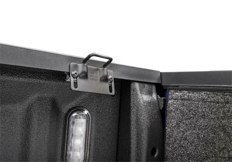 Extang 21-23 Ford F-150 (5ft. 7in. Bed) Solid Fold ALX - 88702