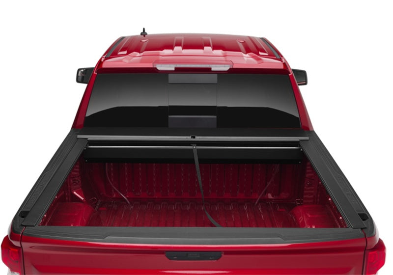 Roll-N-Lock 16-18 Toyota Tacoma Crew Cab SB 60-1/2in M-Series Retractable Tonneau Cover - LG530M